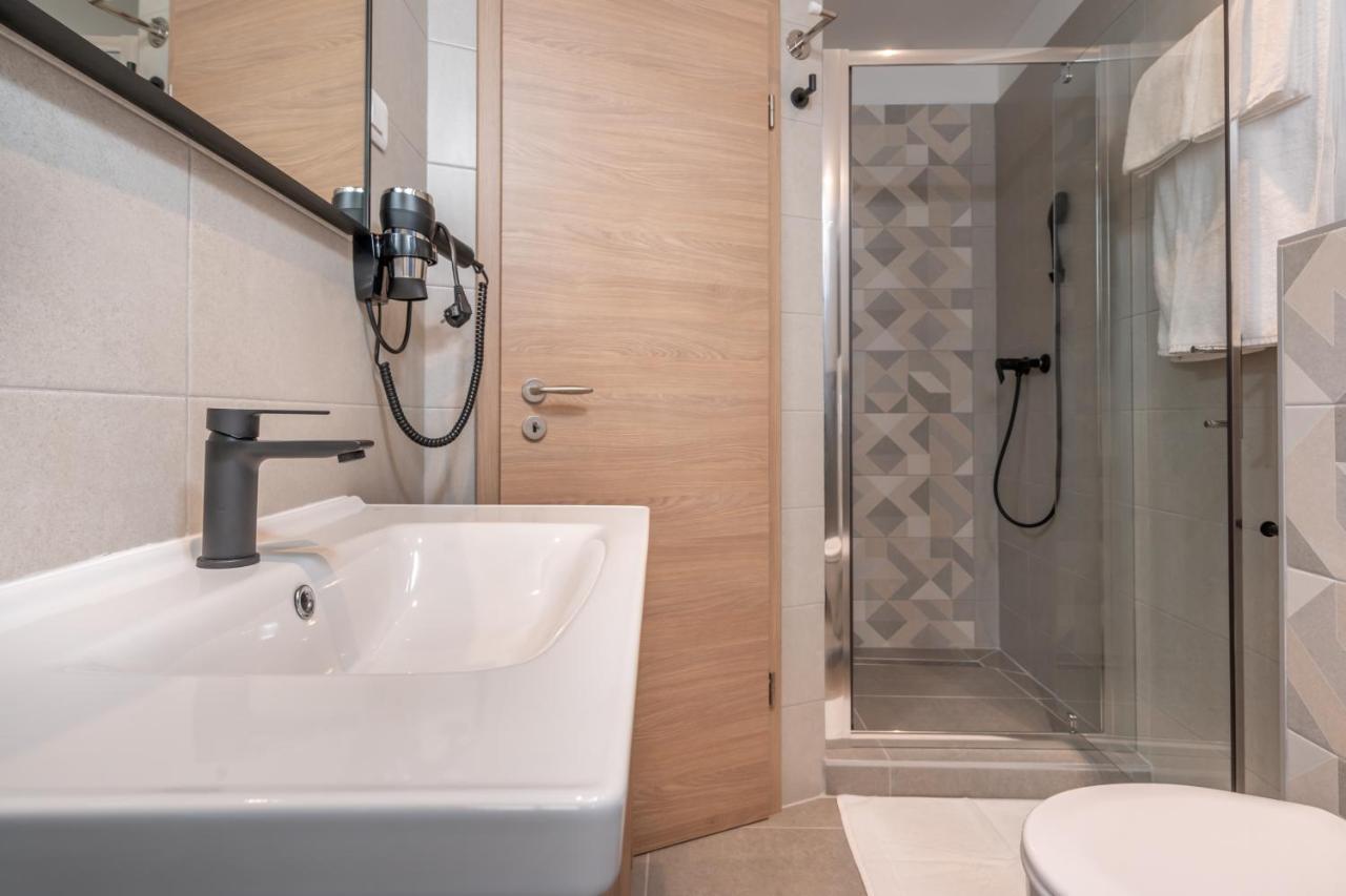 Aaa Apartments & Rooms With Free Parking Pula Buitenkant foto